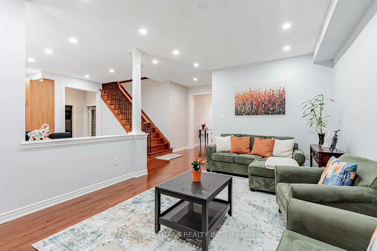 3, Condarcuri, Box Grove, Markham