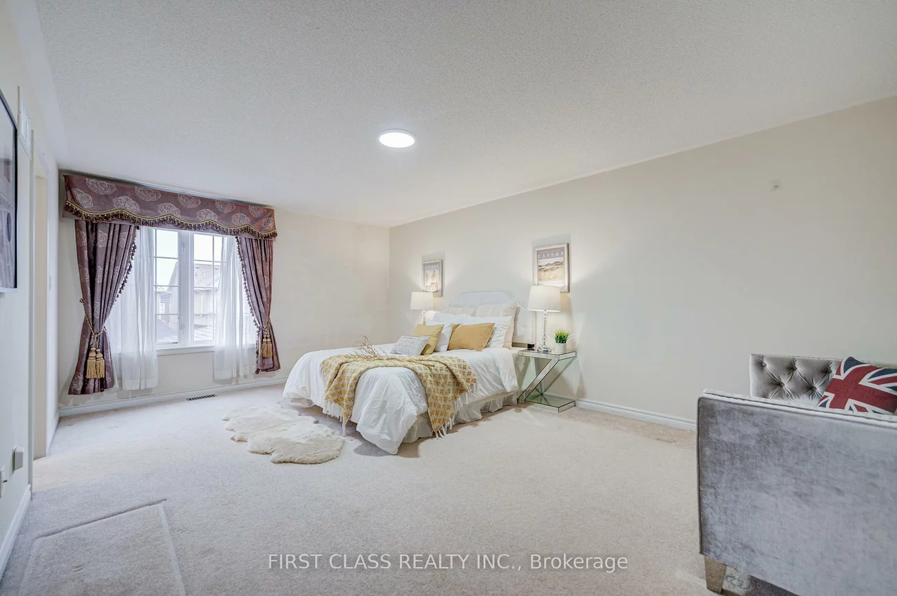 10501, Woodbine, Victoria Manor-Jennings Gate, Markham