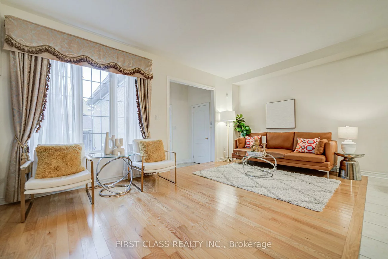 10501, Woodbine, Victoria Manor-Jennings Gate, Markham