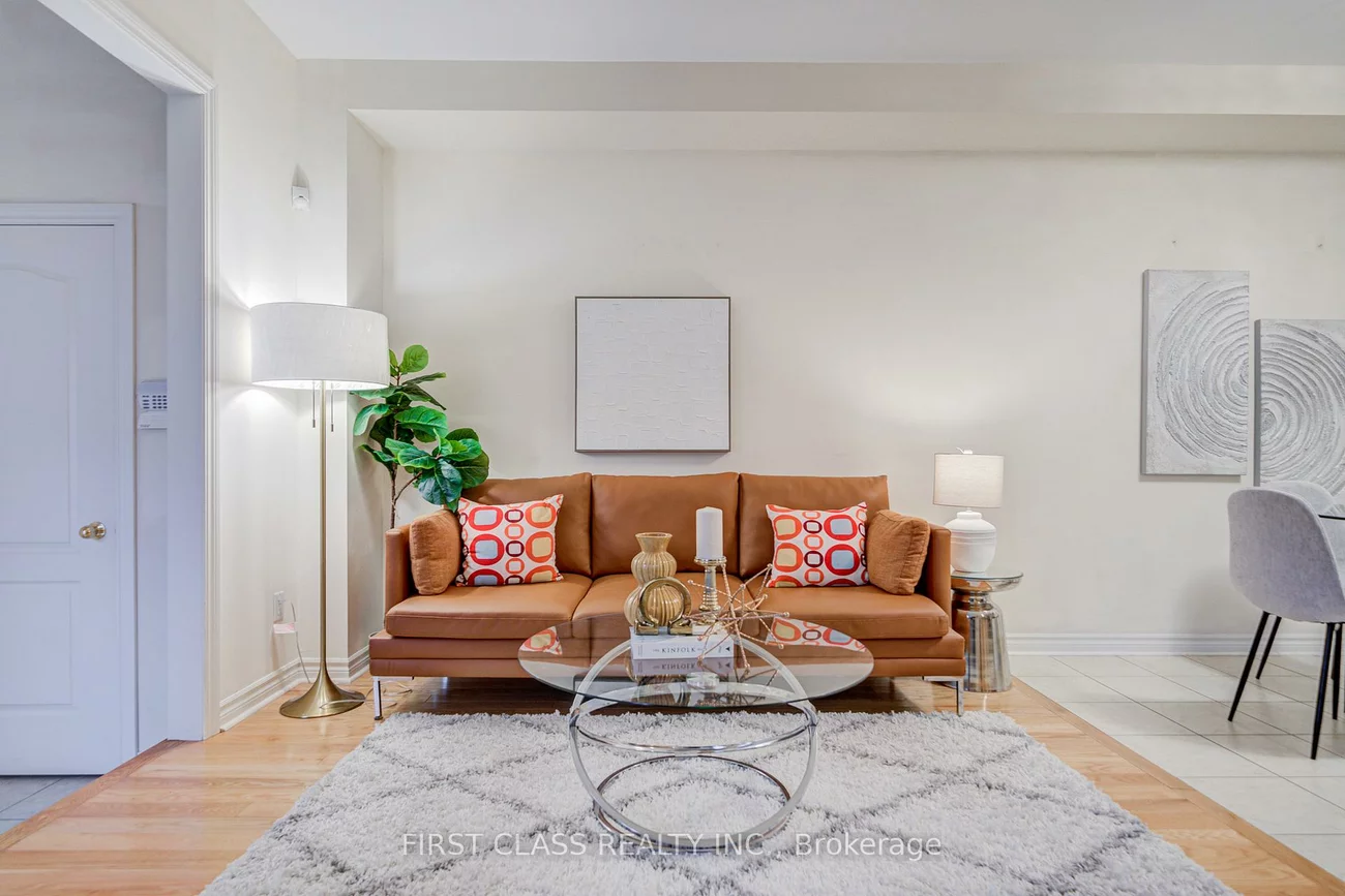 10501, Woodbine, Victoria Manor-Jennings Gate, Markham