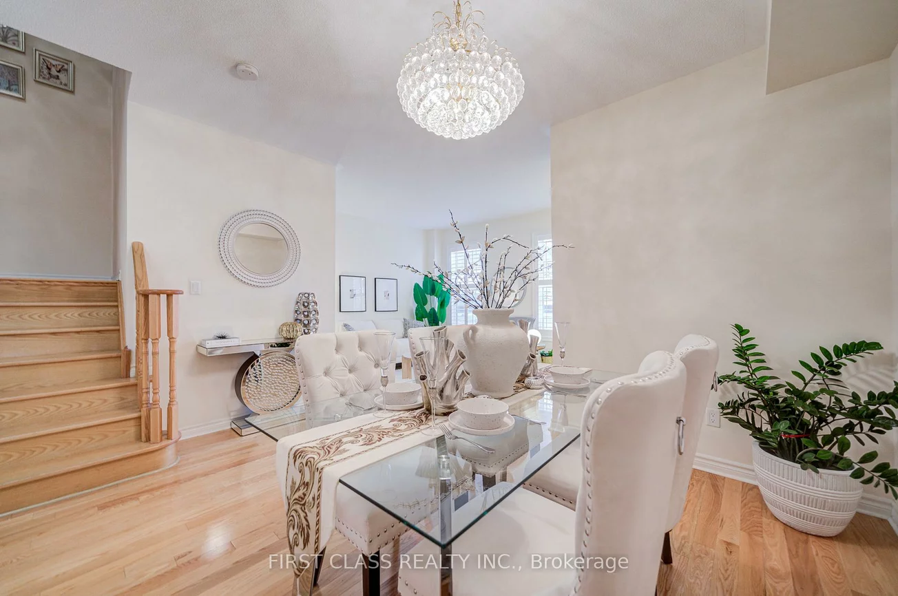 10501, Woodbine, Victoria Manor-Jennings Gate, Markham