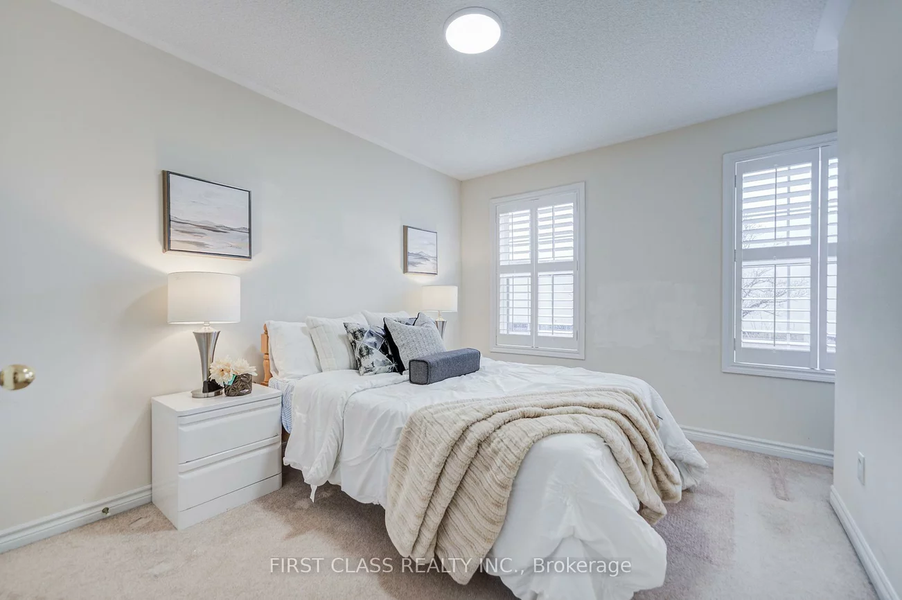 10501, Woodbine, Victoria Manor-Jennings Gate, Markham