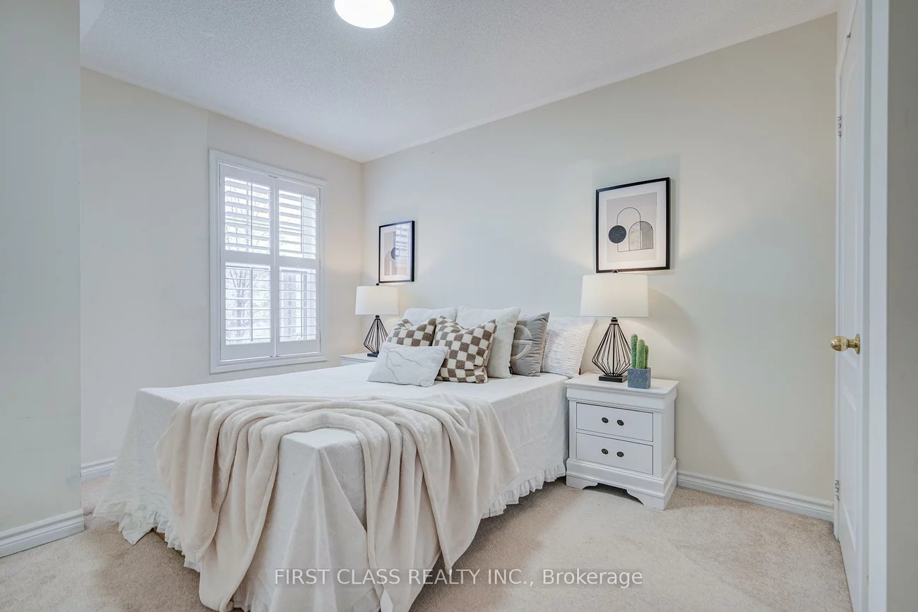 10501, Woodbine, Victoria Manor-Jennings Gate, Markham