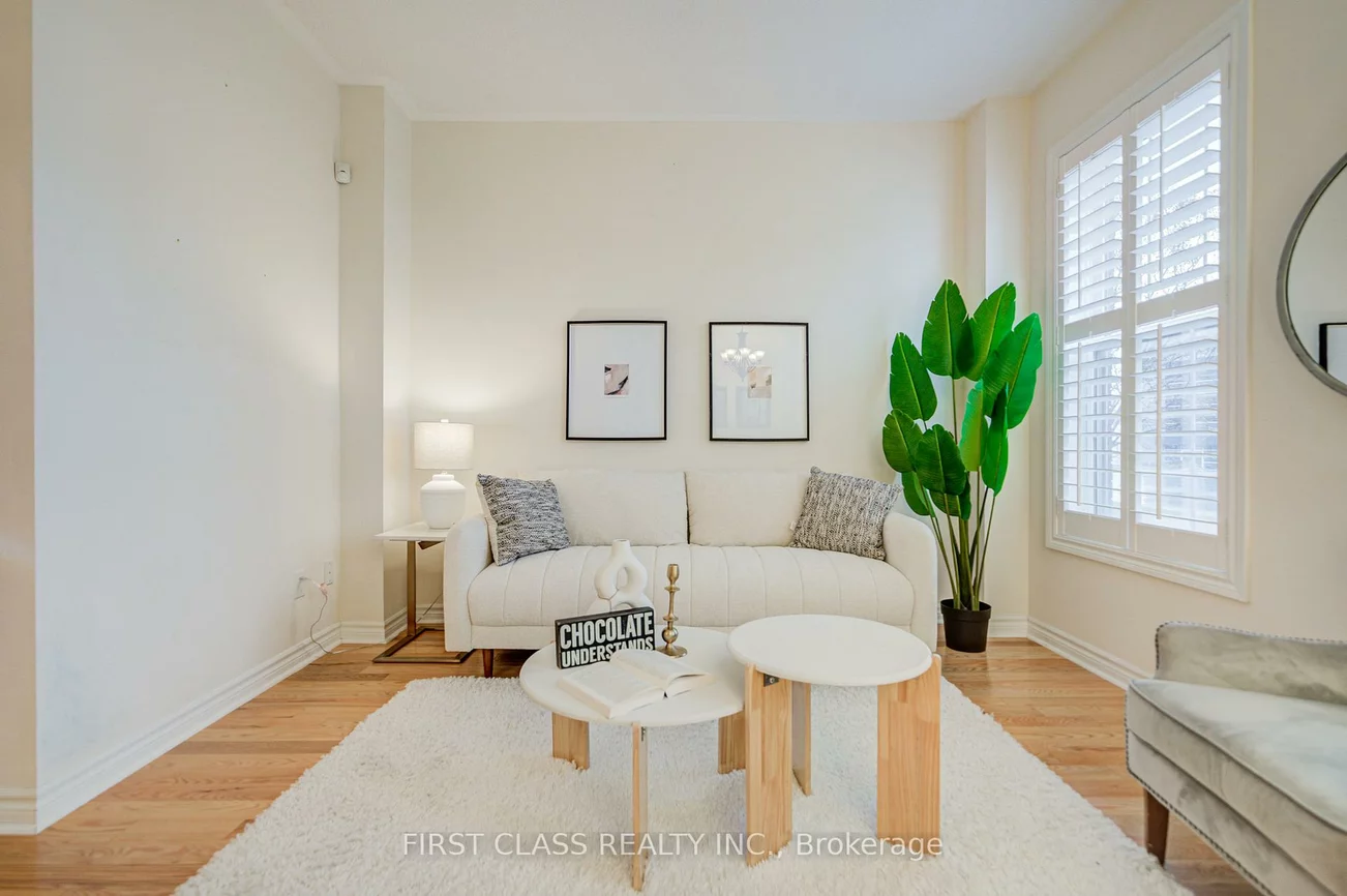 10501, Woodbine, Victoria Manor-Jennings Gate, Markham