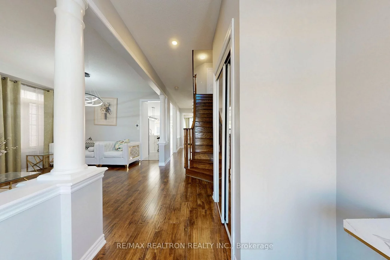 145, Stonechurch, Box Grove, Markham