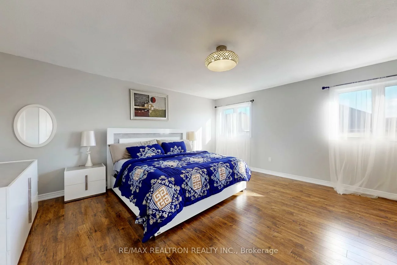 145, Stonechurch, Box Grove, Markham