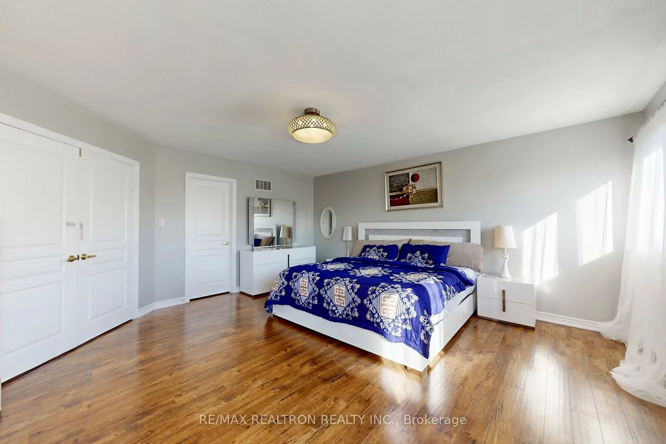 145, Stonechurch, Box Grove, Markham