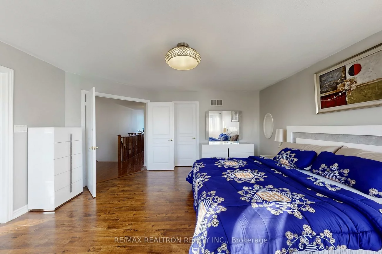 145, Stonechurch, Box Grove, Markham