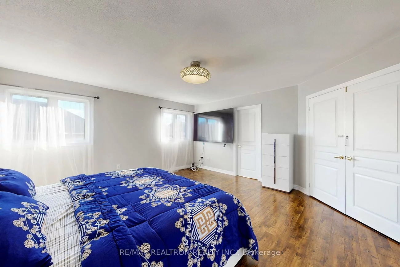 145, Stonechurch, Box Grove, Markham