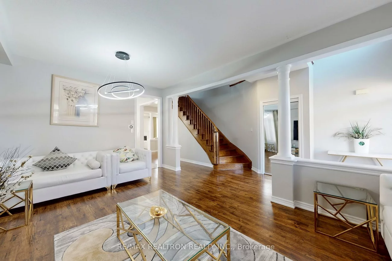 145, Stonechurch, Box Grove, Markham