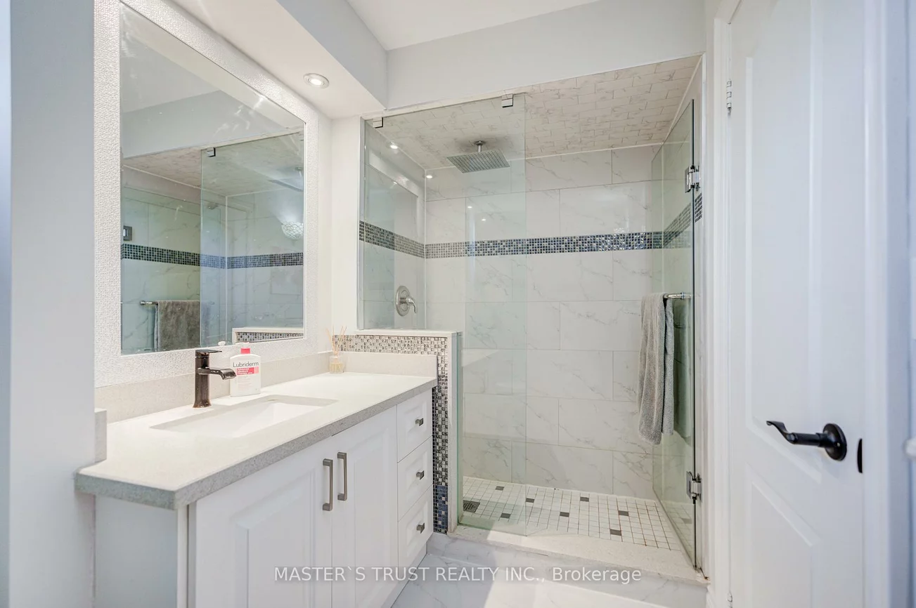 72, Rose, Markham Village, Markham