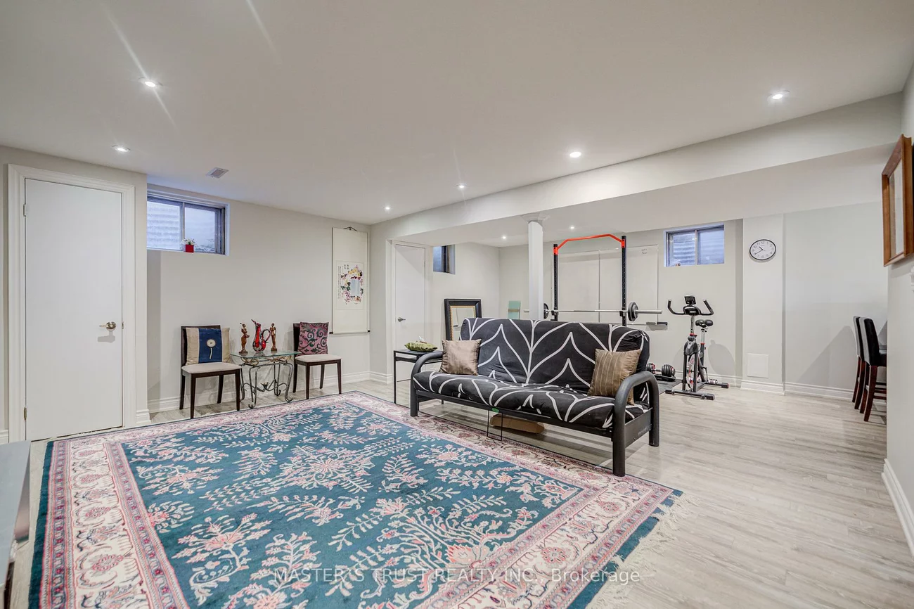 72, Rose, Markham Village, Markham