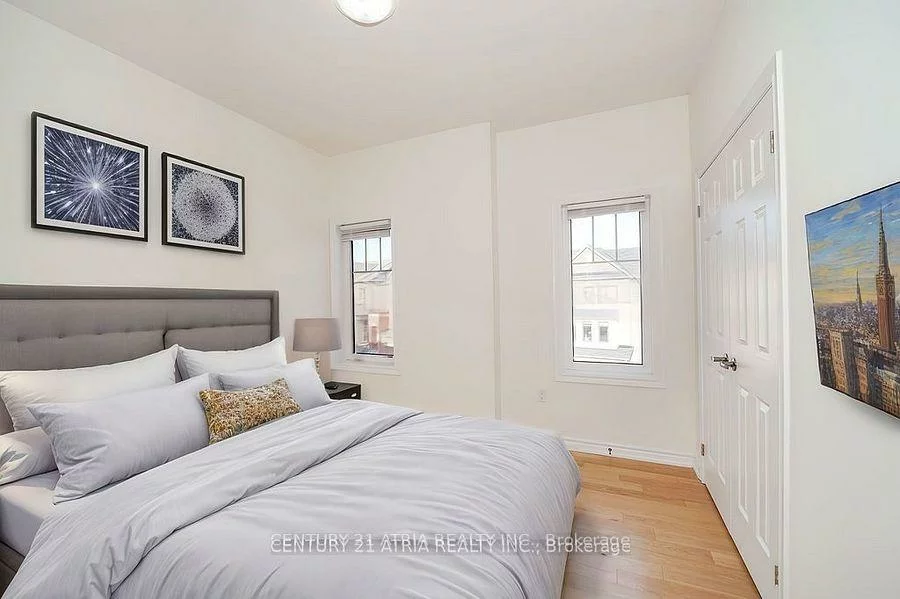 34, Isabella Peach, Victoria Square, Markham