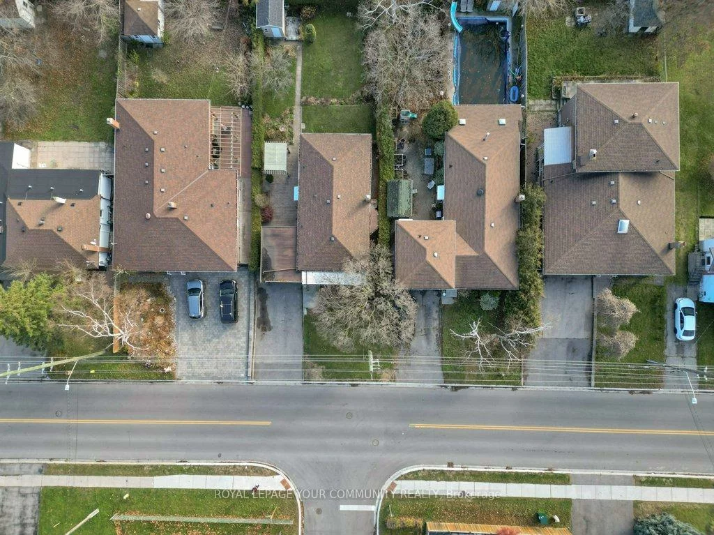 81, Clark, Thornhill, Markham