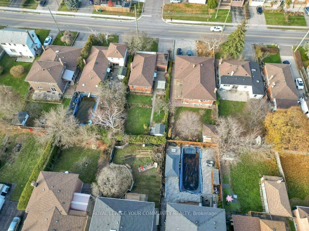 81, Clark, Thornhill, Markham