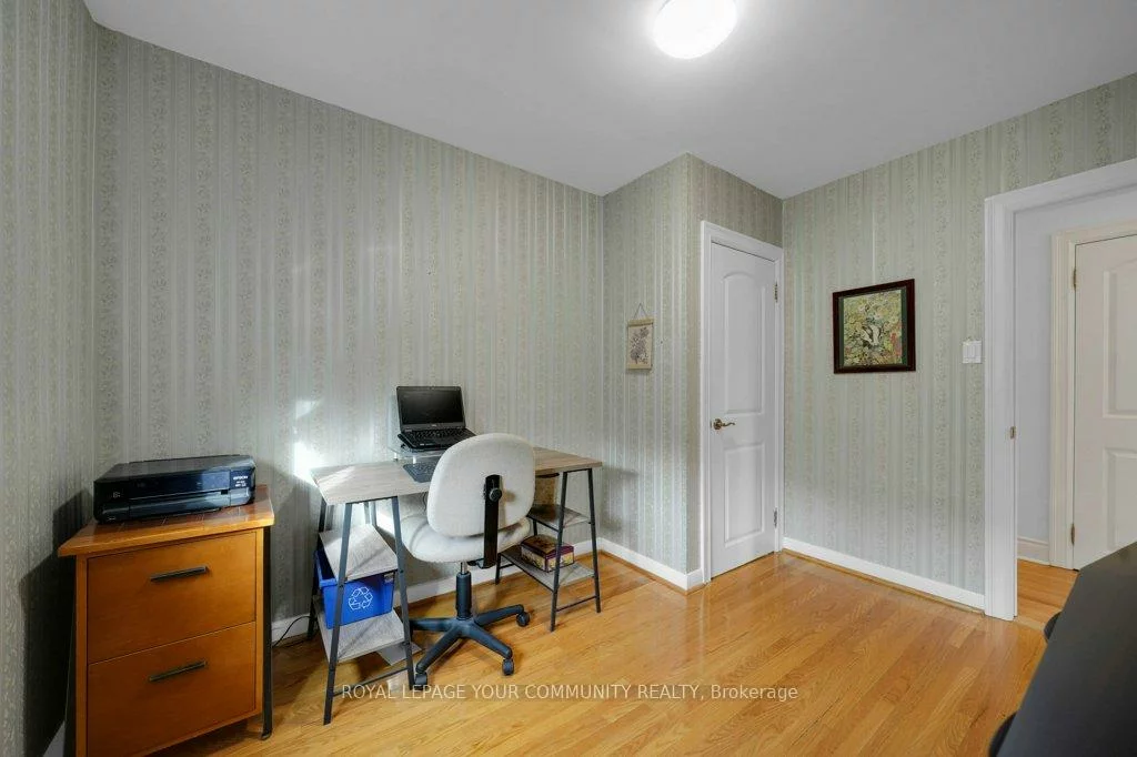 81, Clark, Thornhill, Markham