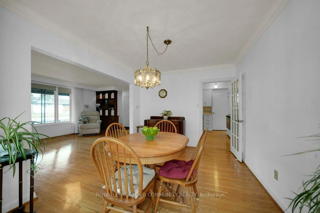 81, Clark, Thornhill, Markham