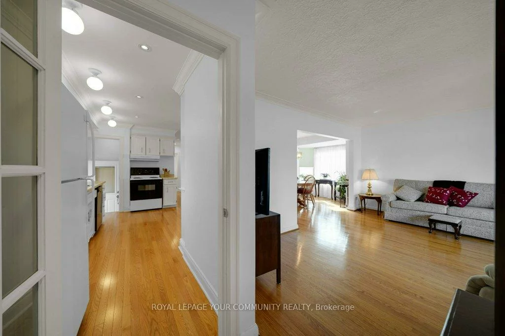 81, Clark, Thornhill, Markham