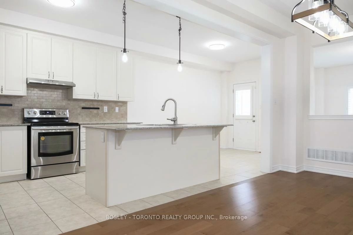 100, Ian Baron, Village Green-South Unionville, Markham