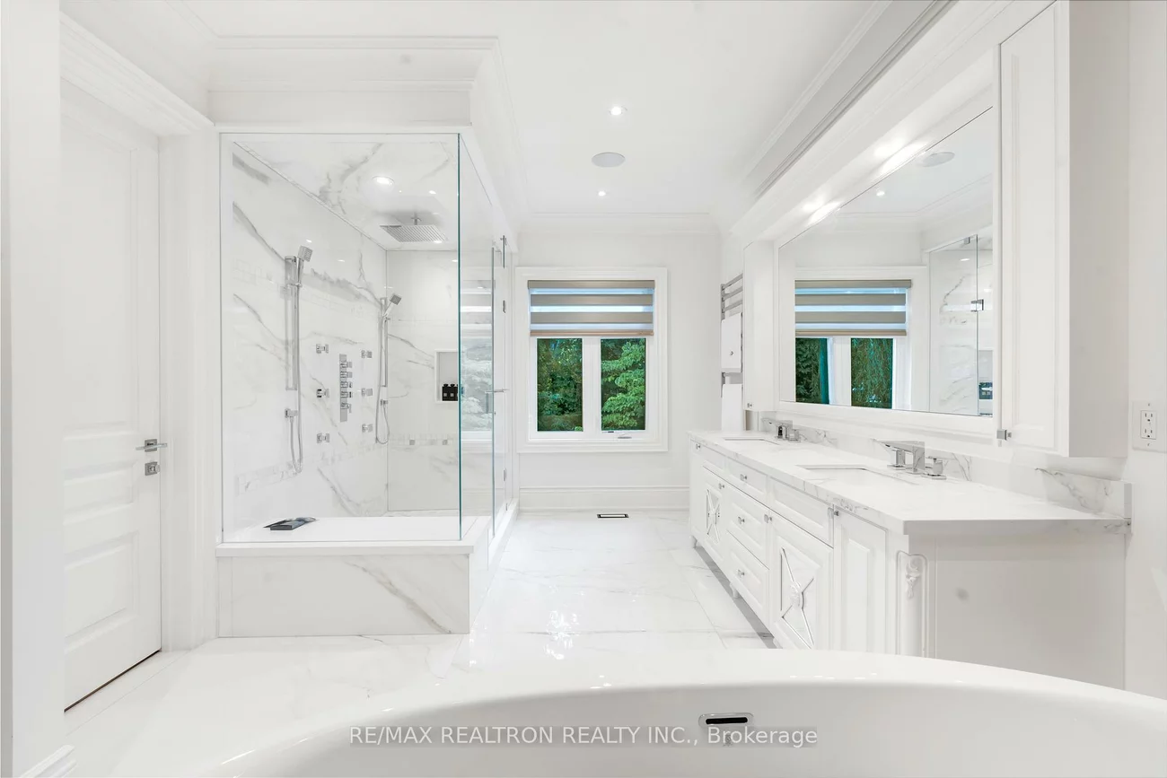 20, Hammok, Bayview Glen, Markham