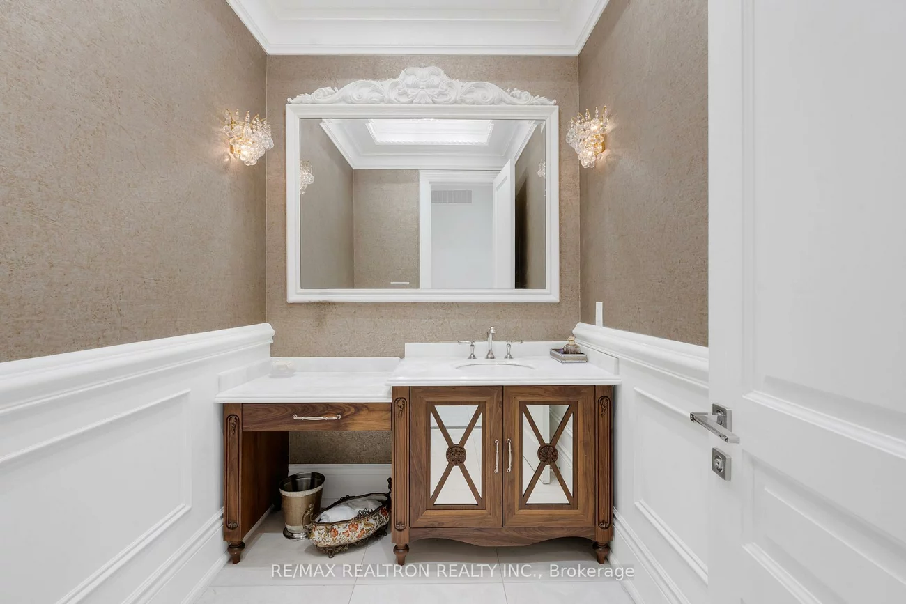 20, Hammok, Bayview Glen, Markham