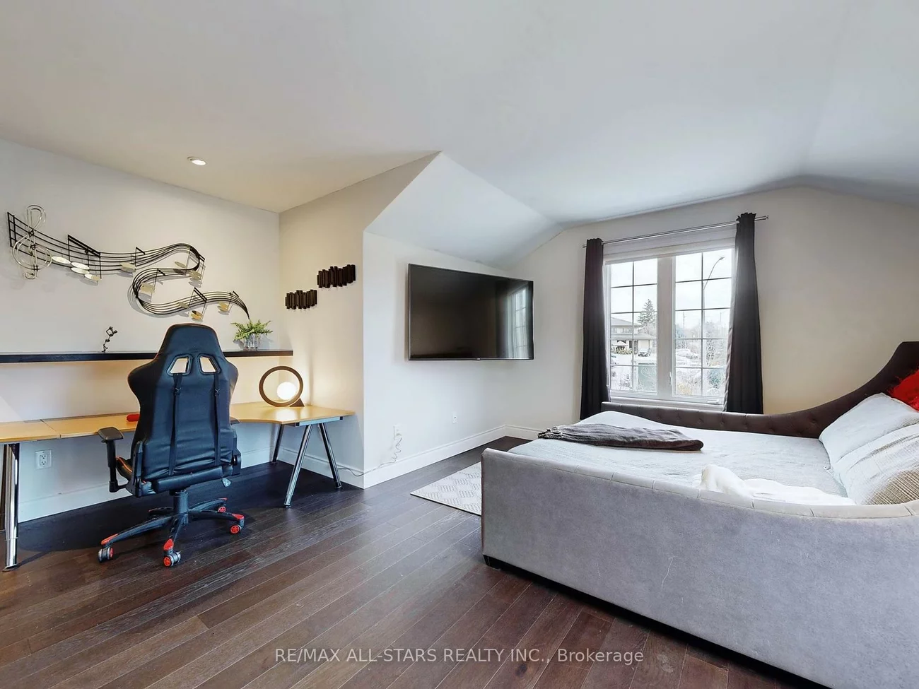 2, Yorkton, Angus Glen, Markham