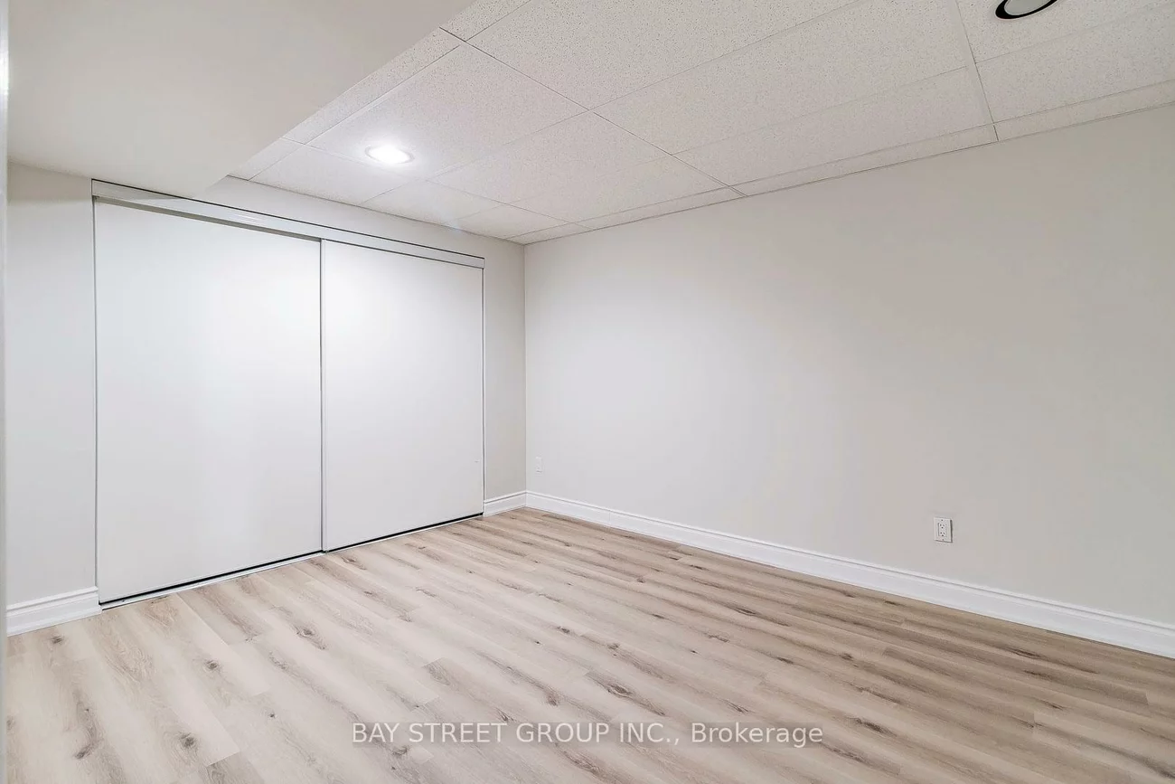 300, Fincham, Markham Village, Markham