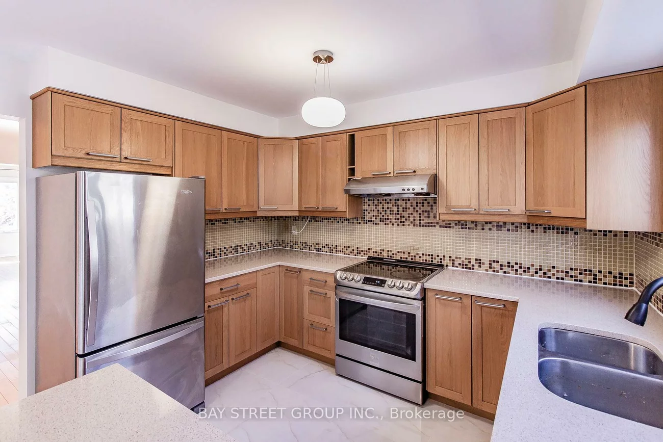 300, Fincham, Markham Village, Markham