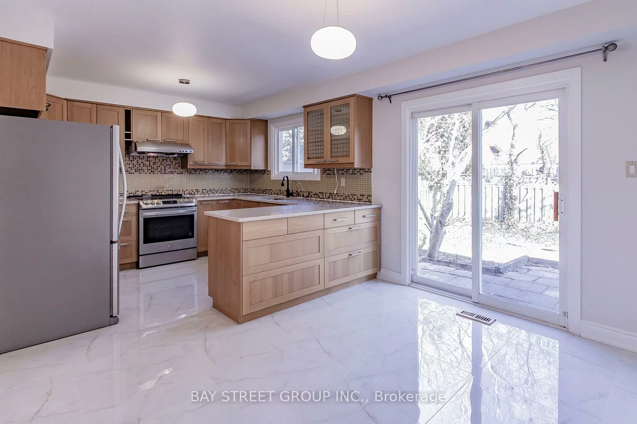 300, Fincham, Markham Village, Markham