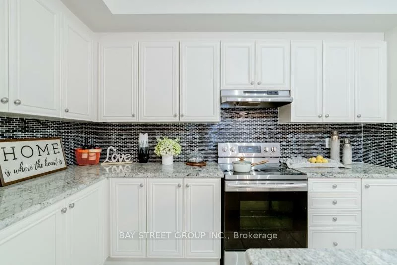 121, Luzon, Box Grove, Markham