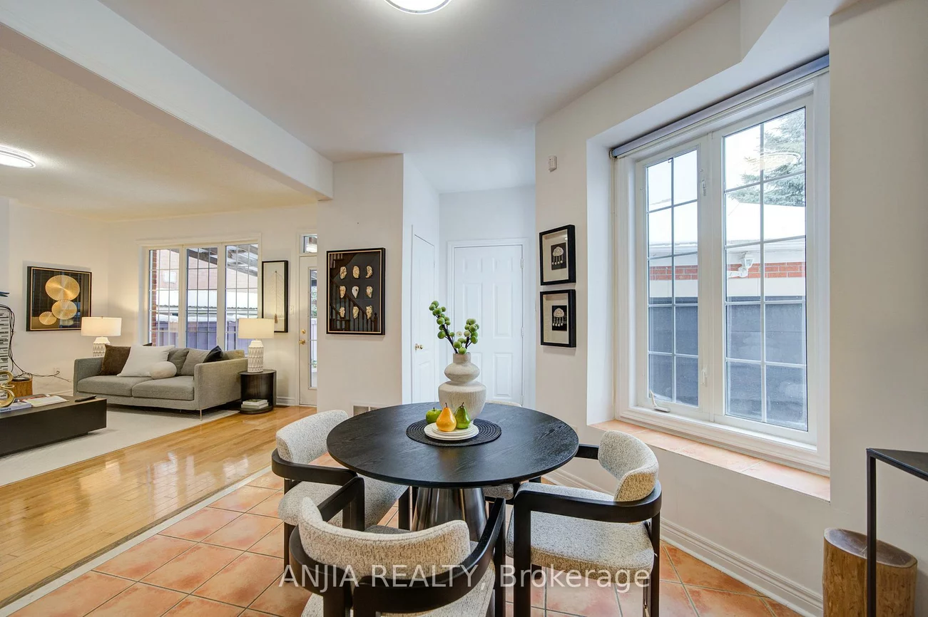 28, Misty, Greensborough, Markham