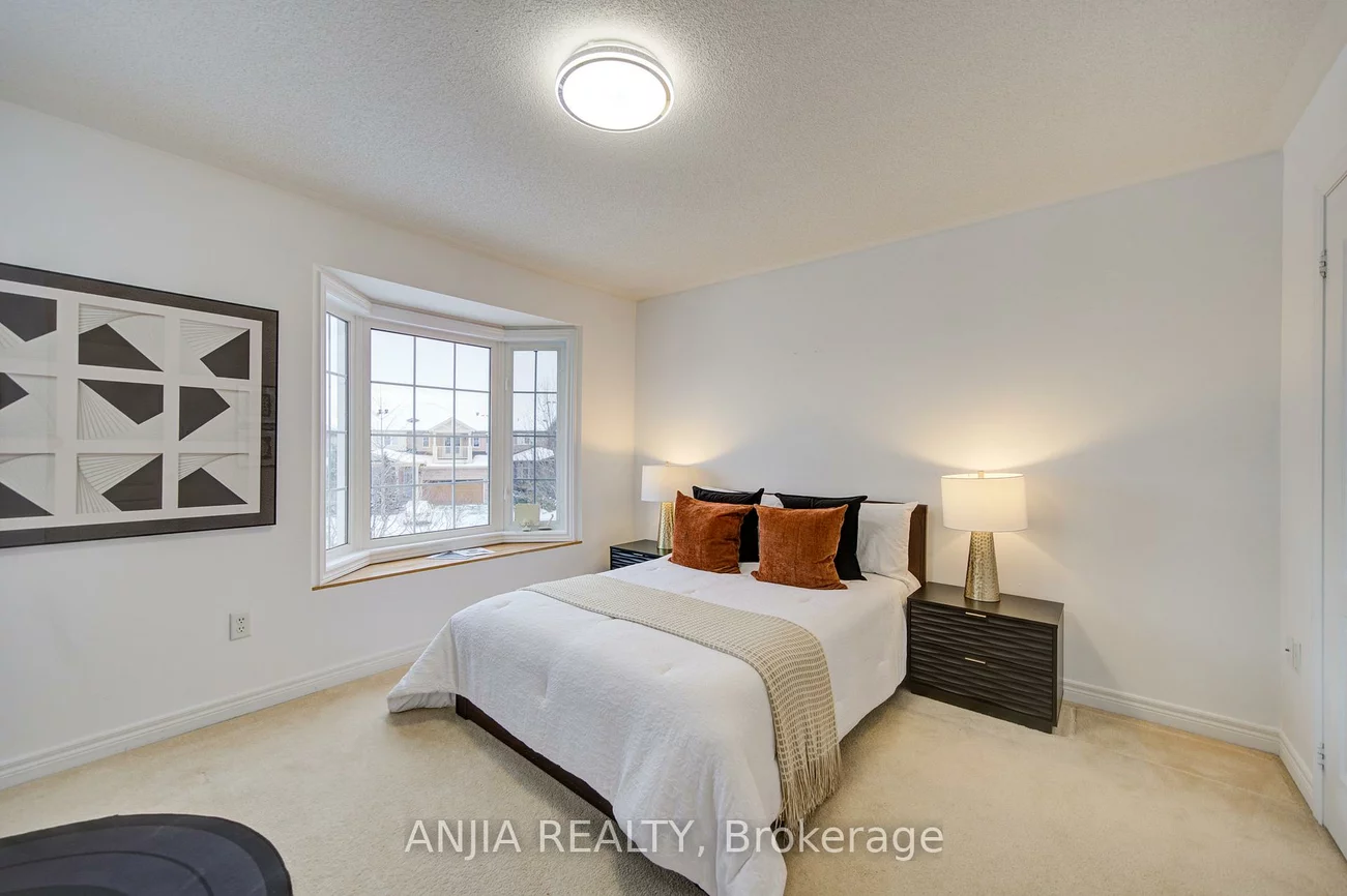 28, Misty, Greensborough, Markham