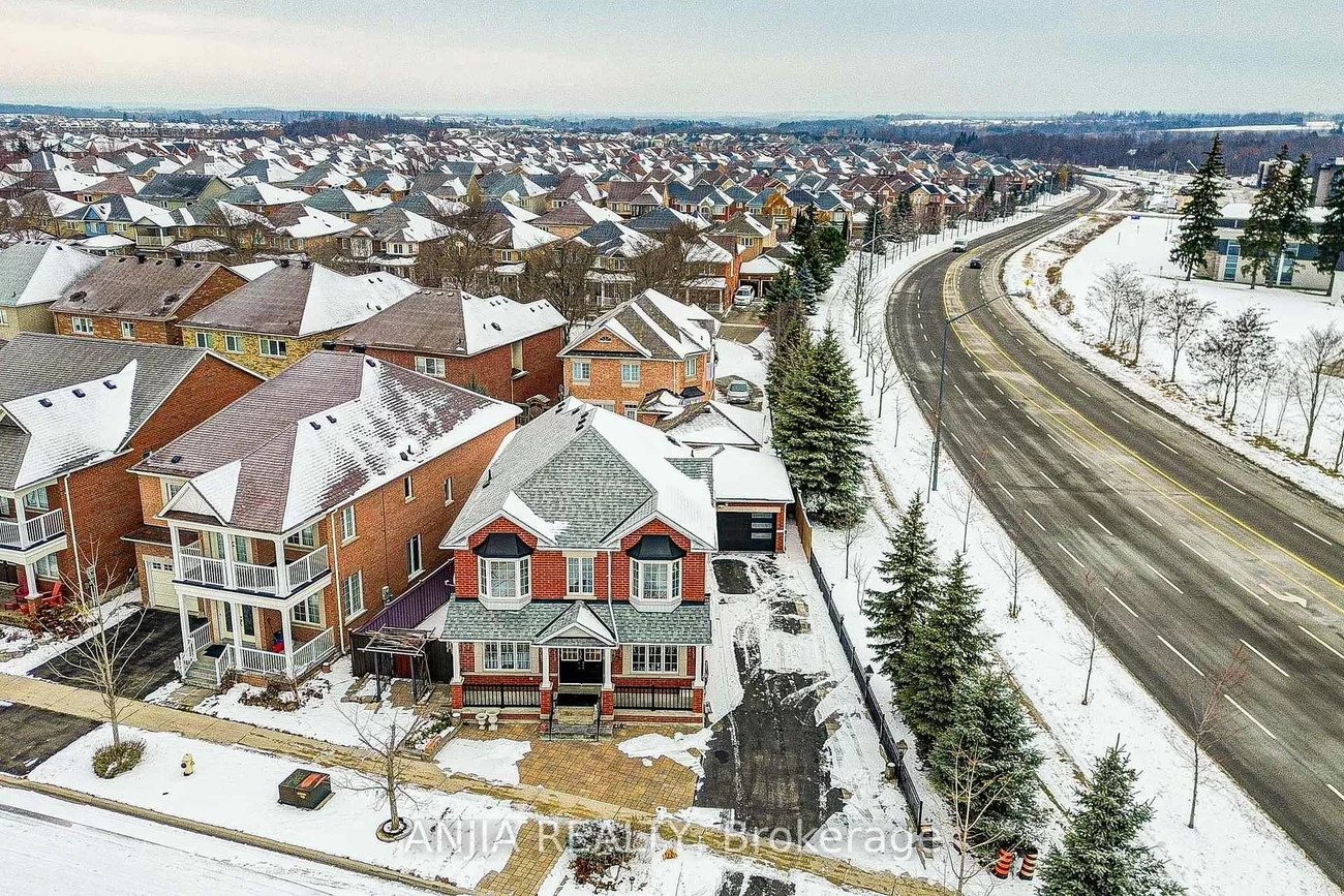 28, Misty, Greensborough, Markham