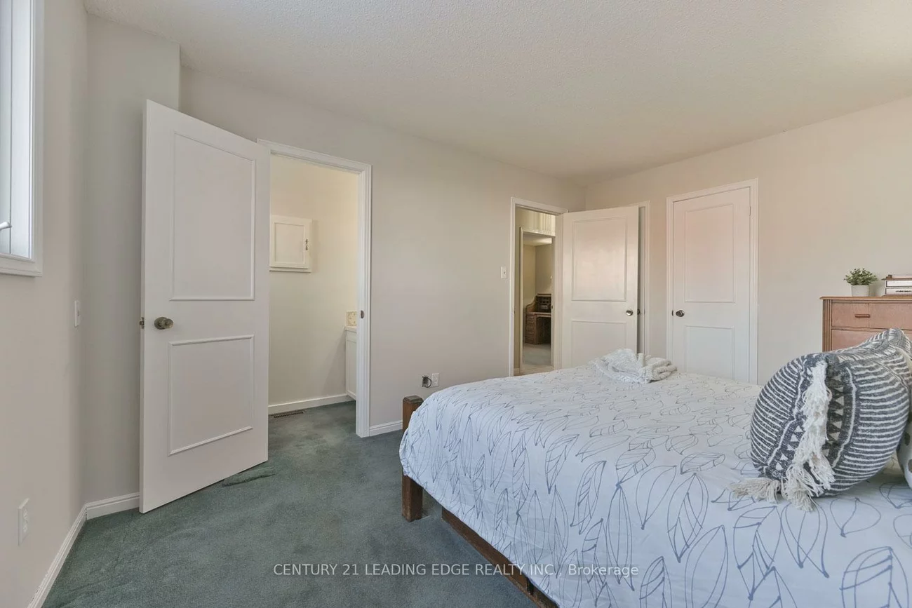 5, Jerman, Old Markham Village, Markham