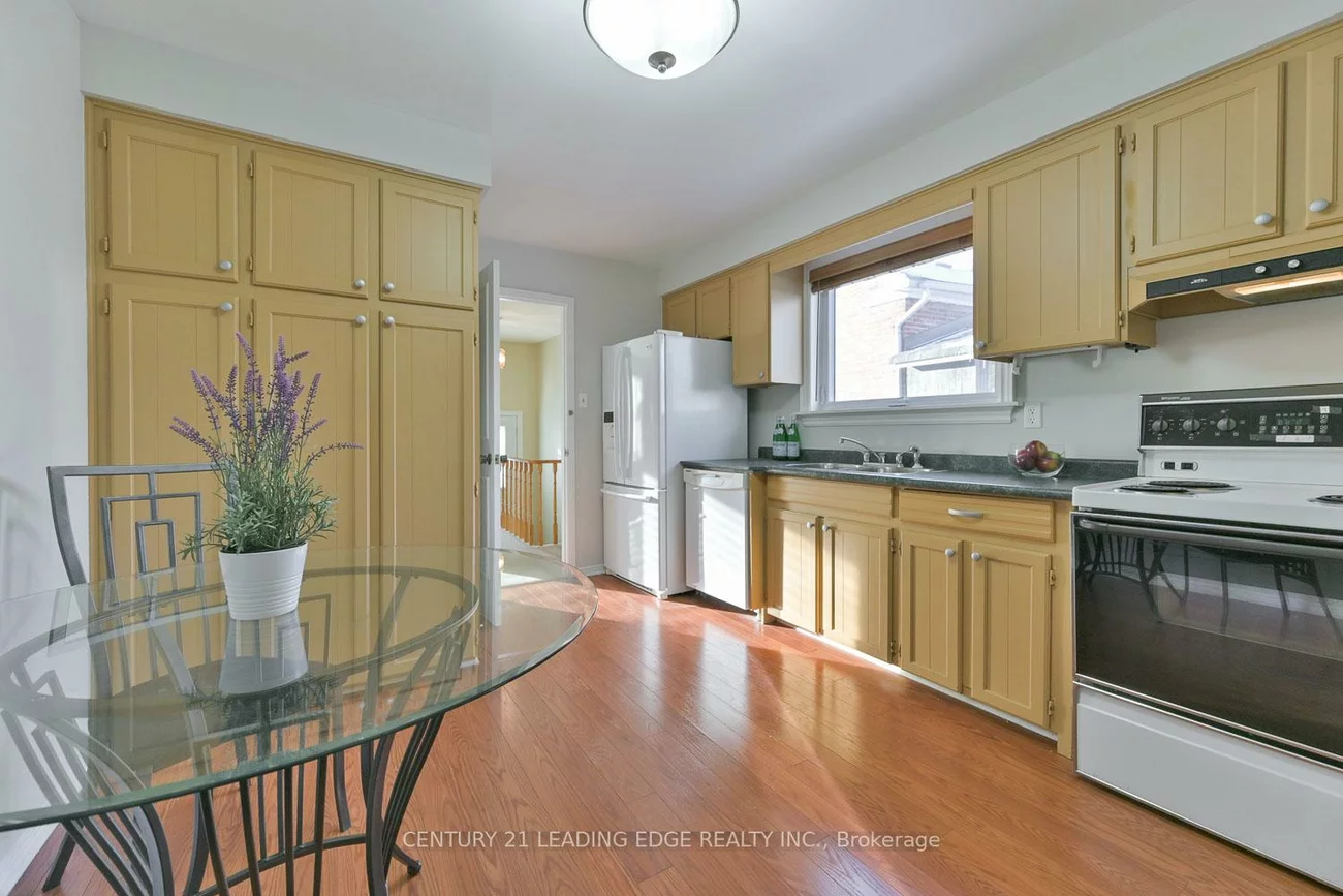 5, Jerman, Old Markham Village, Markham