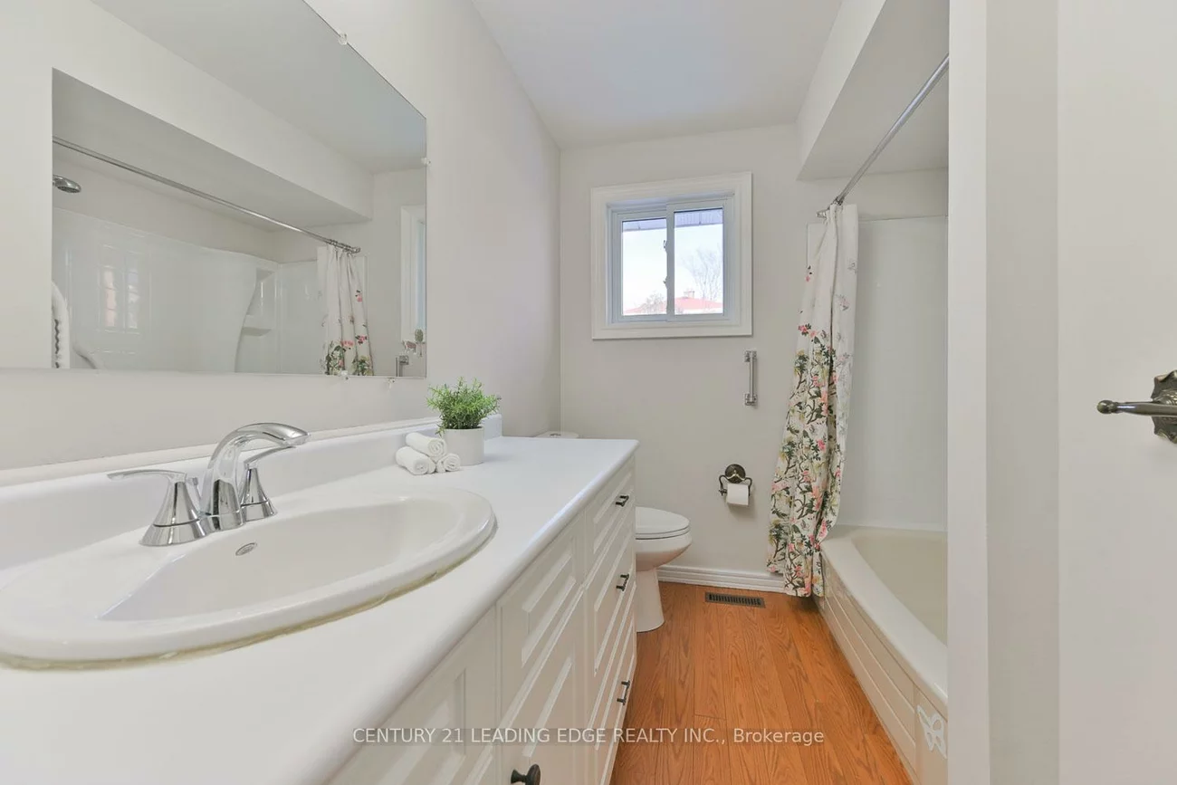 5, Jerman, Old Markham Village, Markham