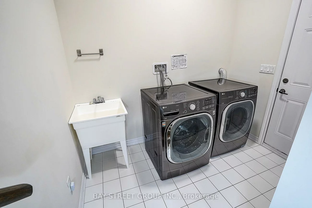 10943, VICTORIA SQUARE, Victoria Square, Markham