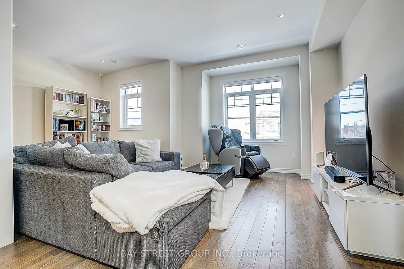 10943, VICTORIA SQUARE, Victoria Square, Markham