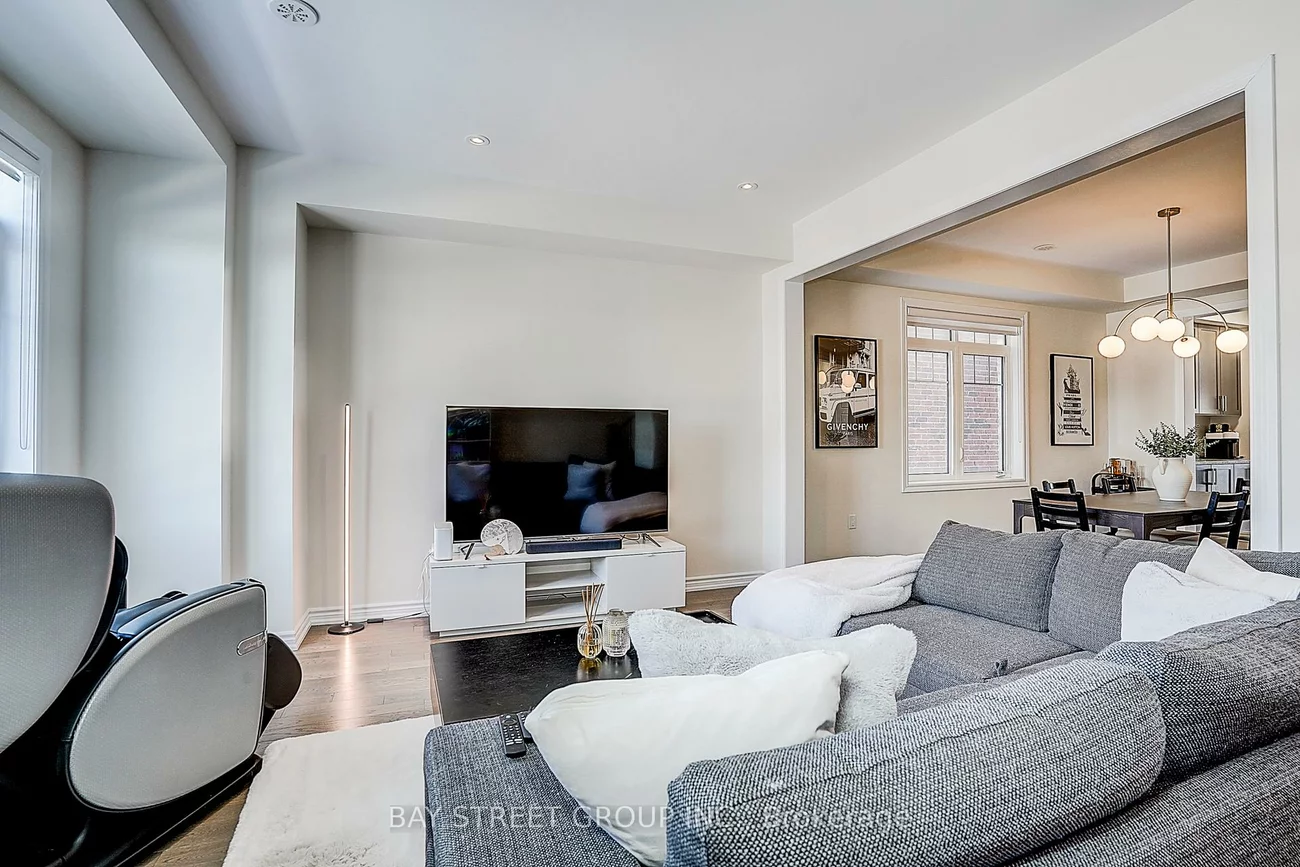 10943, VICTORIA SQUARE, Victoria Square, Markham