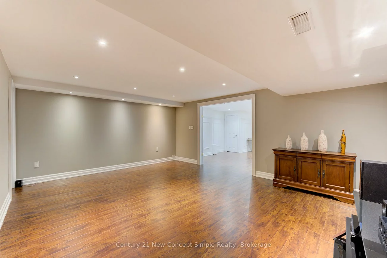 10637, Woodbine, Cathedraltown, Markham