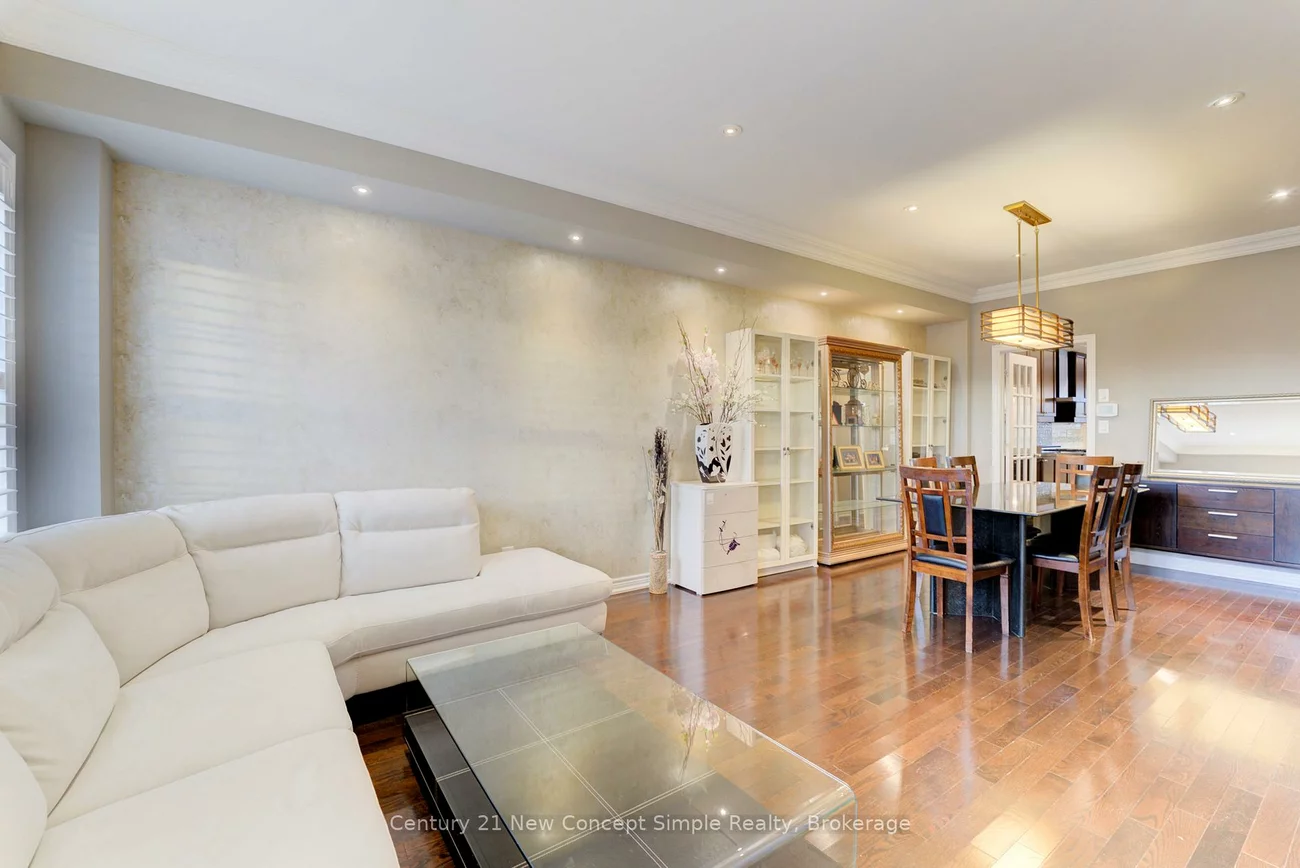 10637, Woodbine, Cathedraltown, Markham