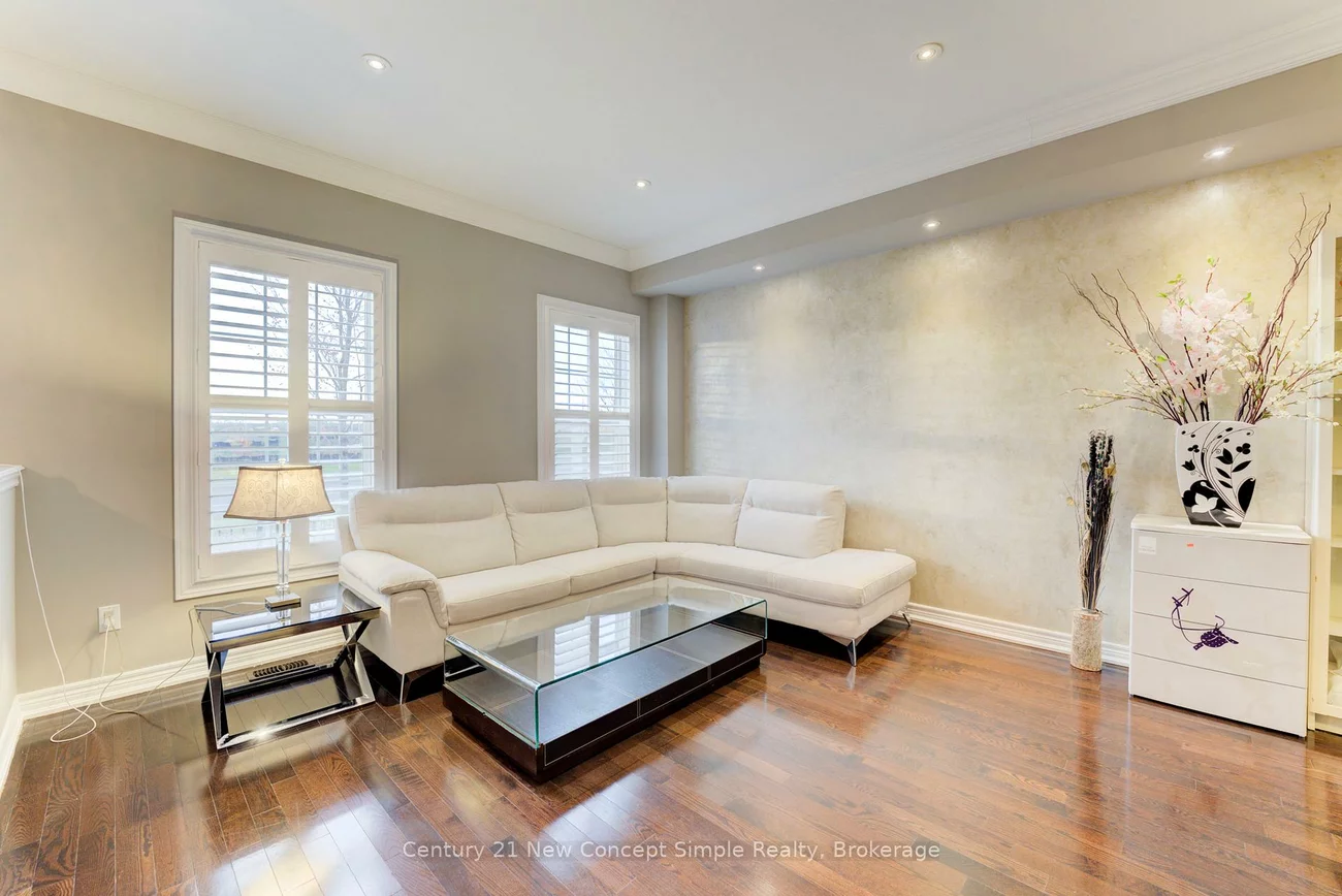 10637, Woodbine, Cathedraltown, Markham