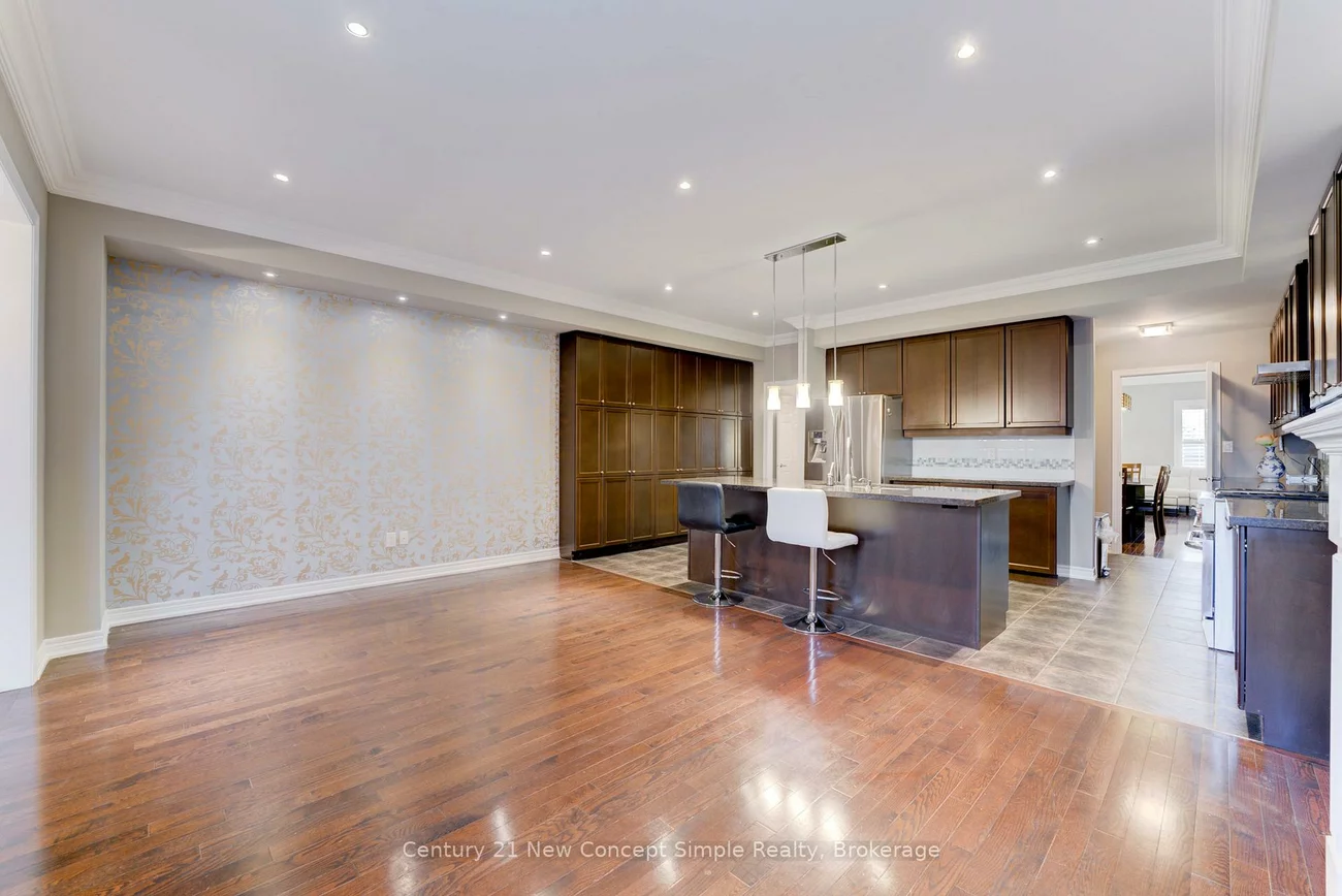 10637, Woodbine, Cathedraltown, Markham