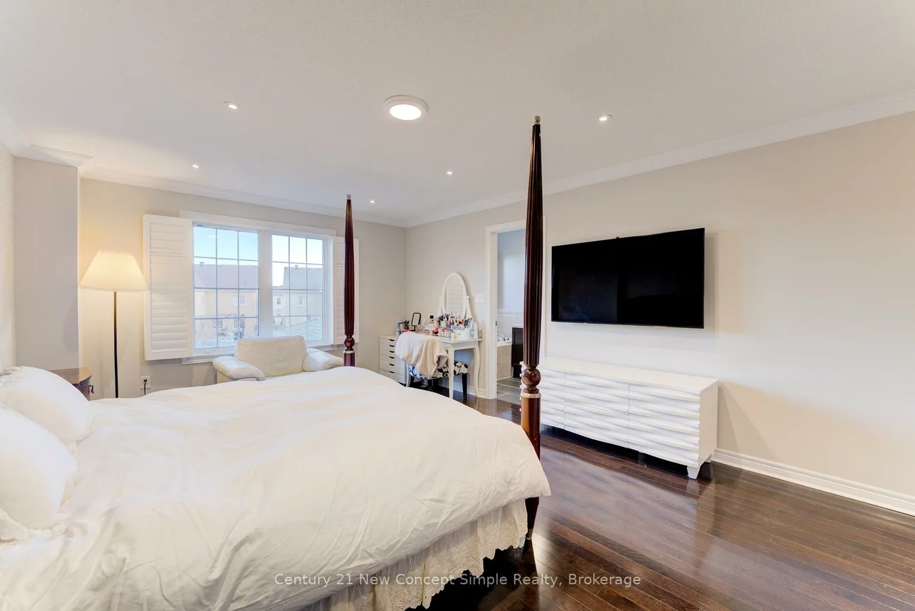 10637, Woodbine, Cathedraltown, Markham