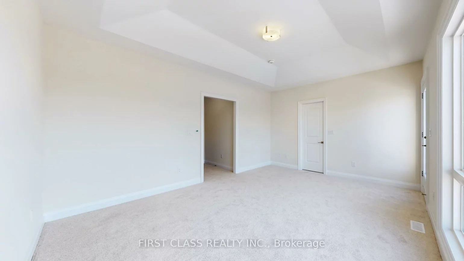 410, York Downs, Cachet, Markham