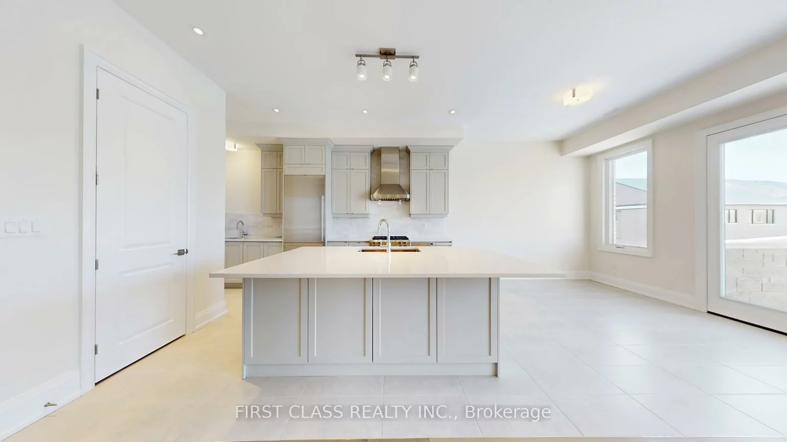 410, York Downs, Cachet, Markham