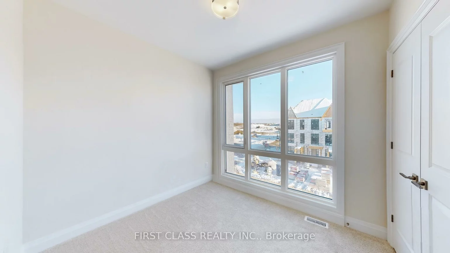 410, York Downs, Cachet, Markham