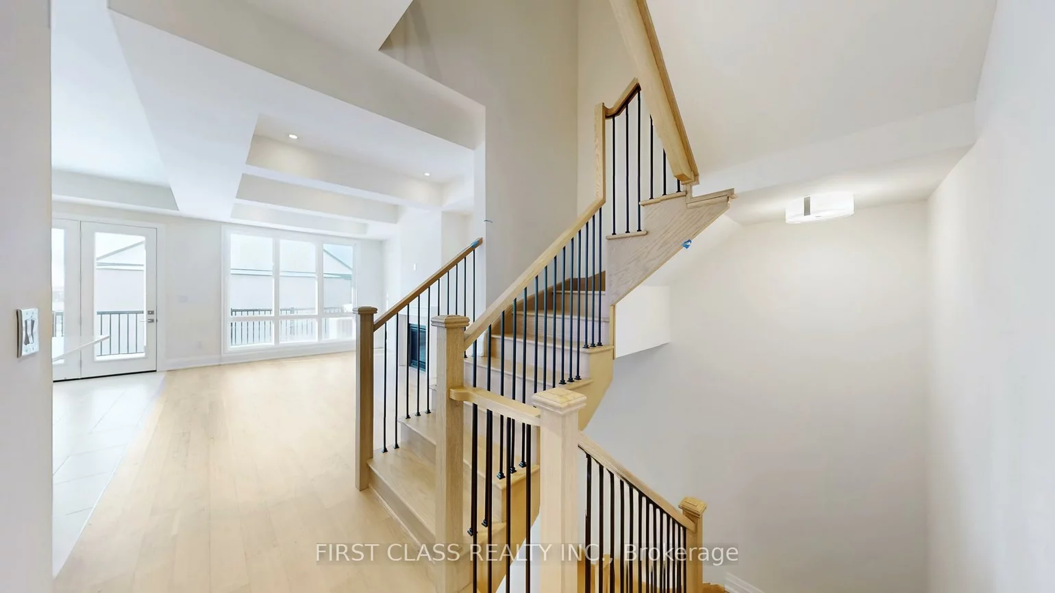 410, York Downs, Cachet, Markham