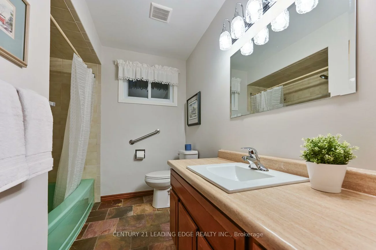 12, Pratt, Unionville, Markham