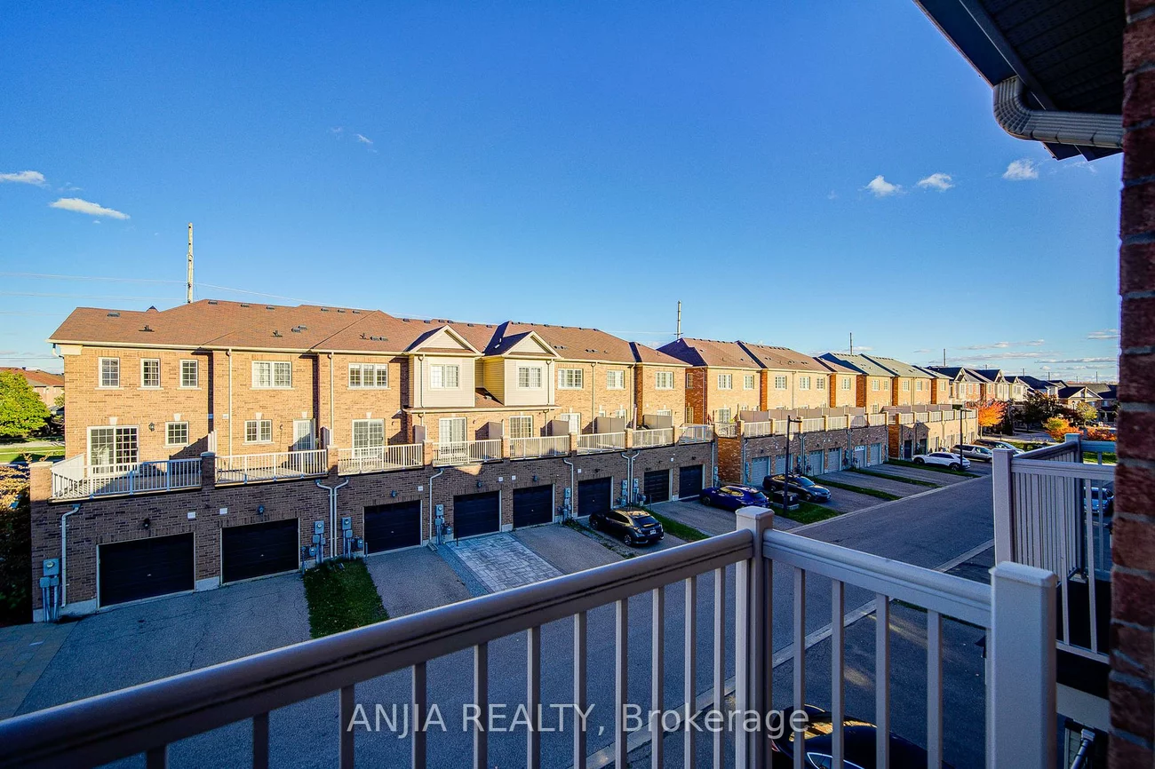 5, Valliere, Berczy, Markham